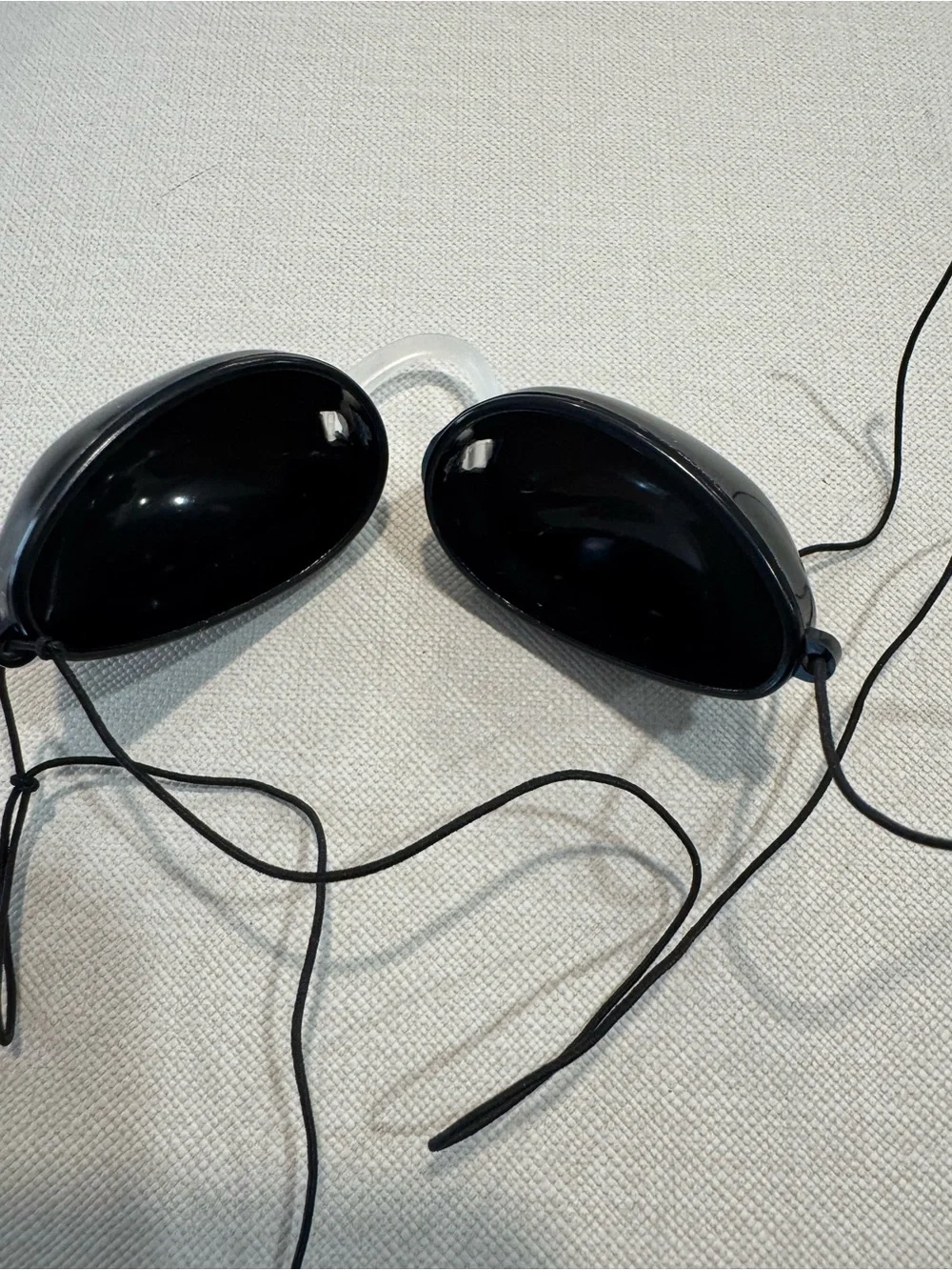 BEACH BUM Tanning Goggles Soft Zip Pouch